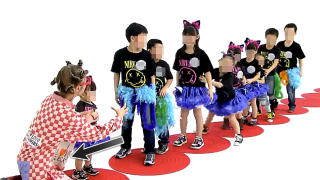 Illustration for article titled Japanese Kids Show Host "Loves Cock," Apparently